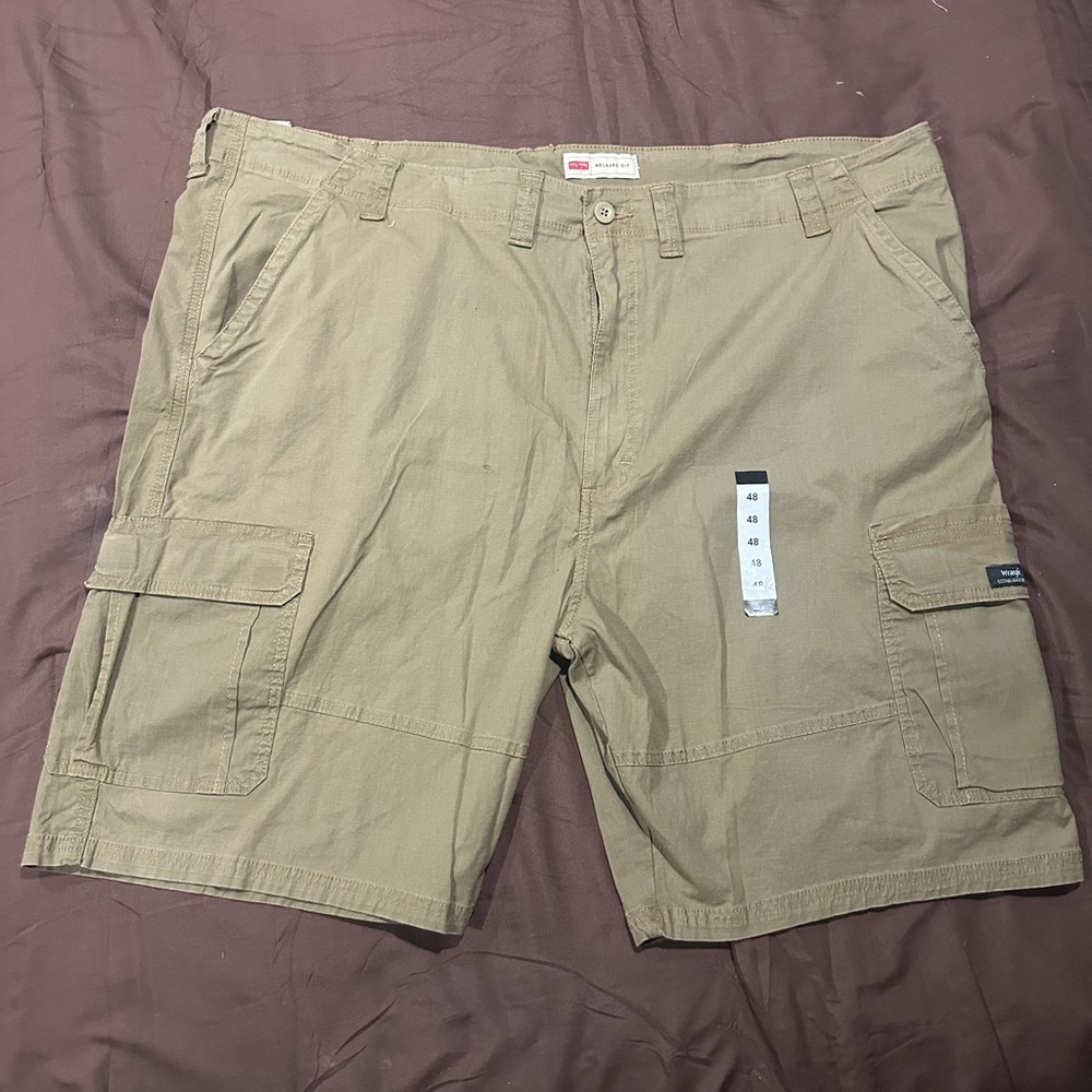 Wrangler Men's Khaki Cargo Shorts